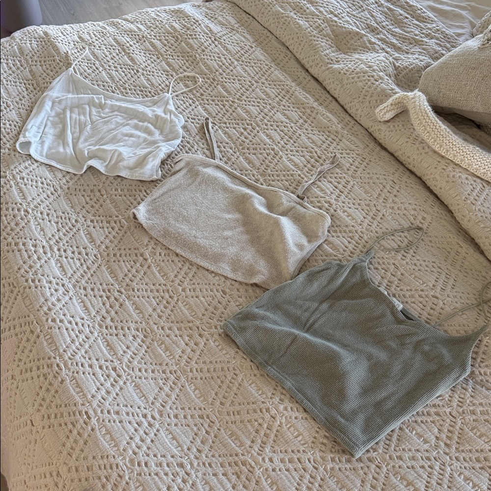 Zara (mixed lot) Women's Camisole Trio - White, Cream, Gray small